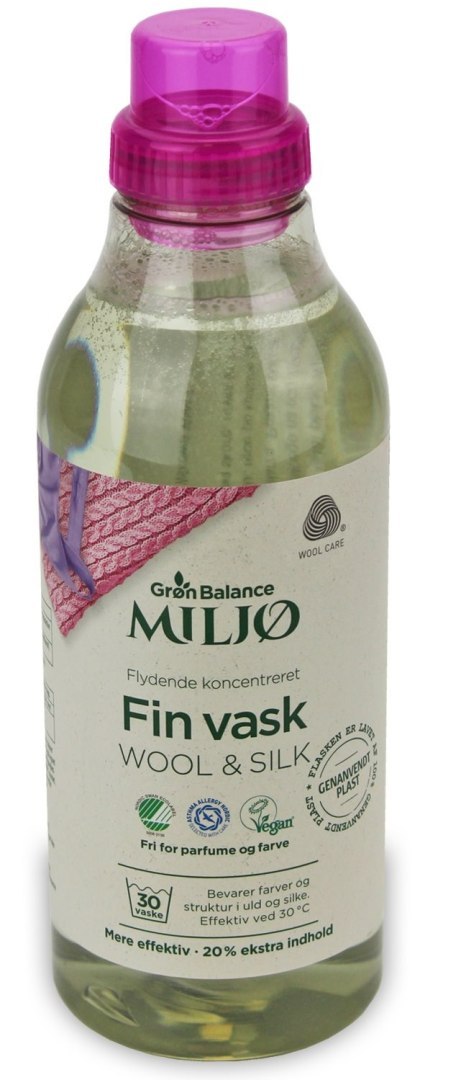 PŁYN DO PRANIA WEŁNIANYCH I JEDWABNYCH TKANIN ECO (KONCENTRAT) 900 ml (30 PRAŃ) - GRON BALANCE